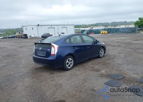 2015 Toyota Prius Three z USA, uszkodzony, nr VIN JTDKN3DU8F0408862